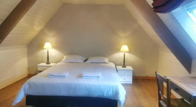 16th century Breton manor - 4 pers, Prenota Hotel Mesmanac'h 