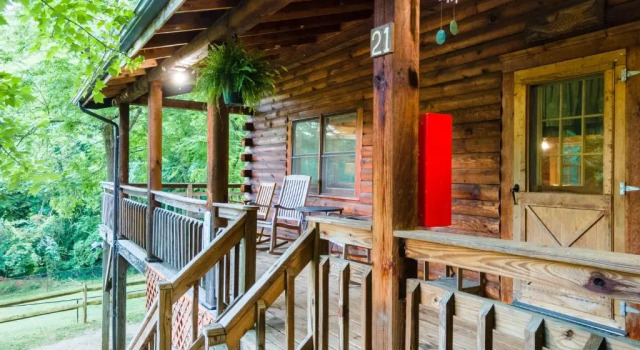 Номер Standard Log Cabin Motor Court