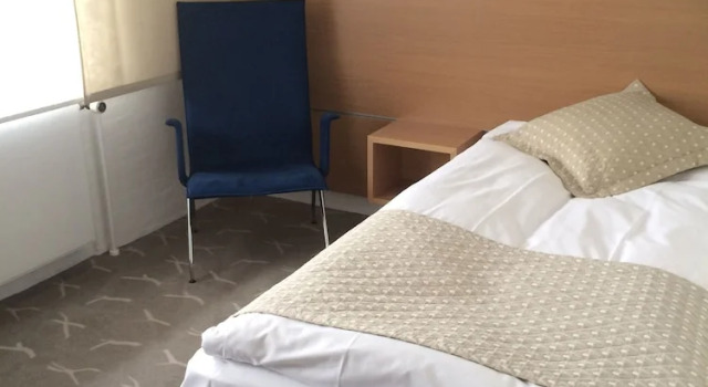 Standardowy jednoosobowy pokój Ledernes KonferenceCenter