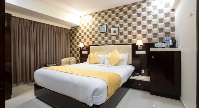 Номер Standard Hotel Laaiba Residency