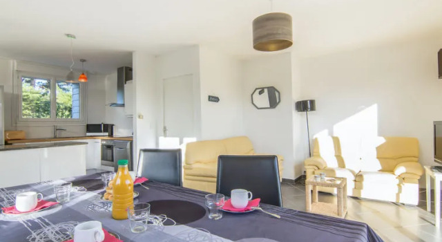 Kermahé, Rezerwuj Hotel  