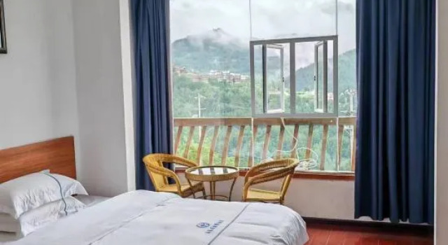 Люкс Deluxe Xijiang Xilaiju Resort