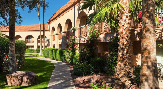 Двухместный номер Standard с видом на внутренний двор Four Points by Sheraton Tucson Airport