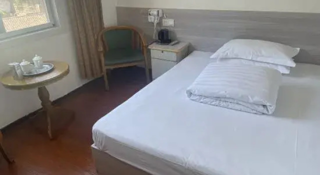 Huayuan Hotel