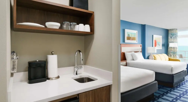 Номер Hearing Accessible с балконом и oceanfront Homewood Suites by Hilton Myrtle Beach Oceanfront