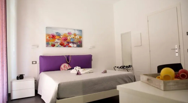Amuri Room&Suite, Buchen Sie Hotel Ruggero Settimo Palermo, in der Nähe von Hafen von Palermo