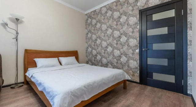 Апартаменты FlatRent Drahomanova 2a, Генератор! ліфти вода опалення