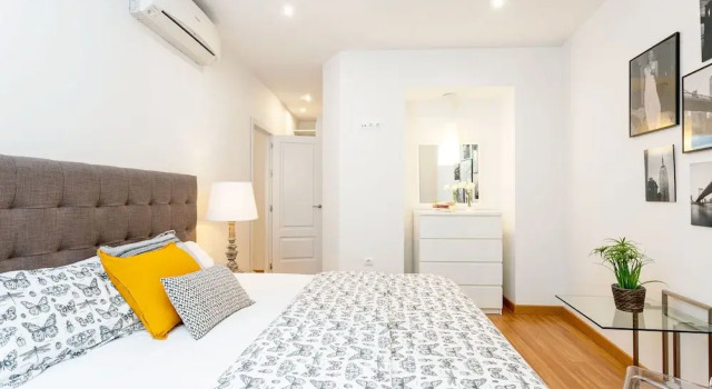 Modern Apartment in Prime Location. Marín García III