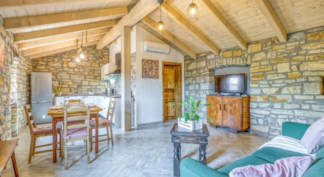 Old Mulberry Stone House
