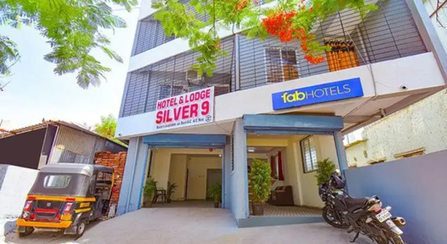 FabHotel Silver 9, Забронировать Отель Отели штата Махараштры 3 звезды, 3*