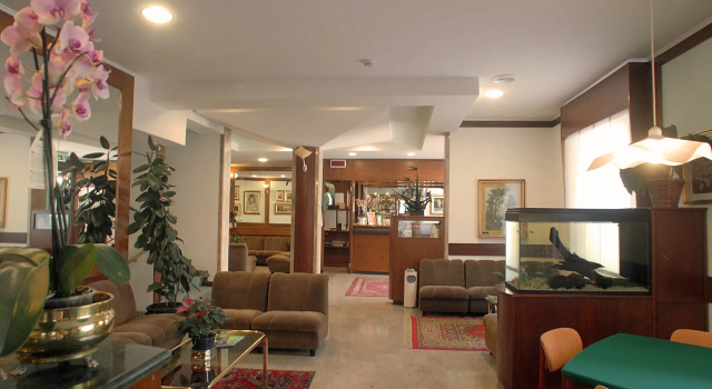 Hotel Iris