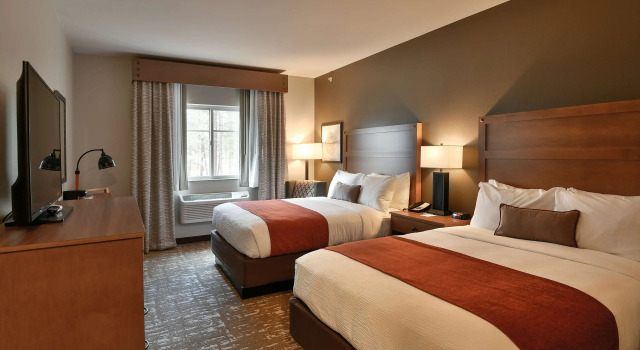 Четырёхместный номер Standard GrandStay Hotel & Suites