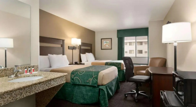 Четырёхместный номер Standard Baymont By Wyndham Glendive