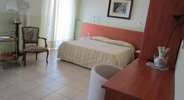 Двухместный номер Standard Tourist Hotel