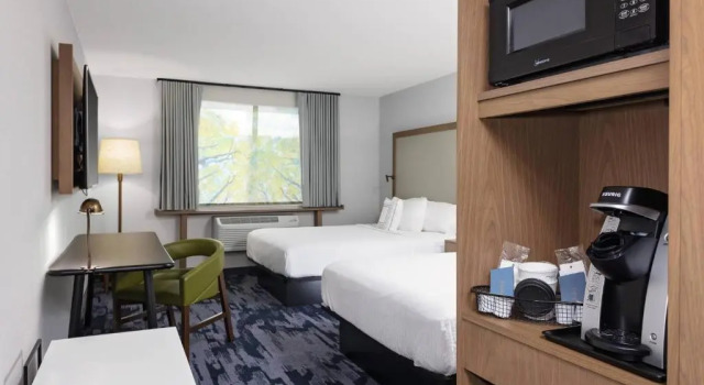 Четырёхместный номер Standard Fairfield Inn & Suites by Marriott Indianapolis Greenfield