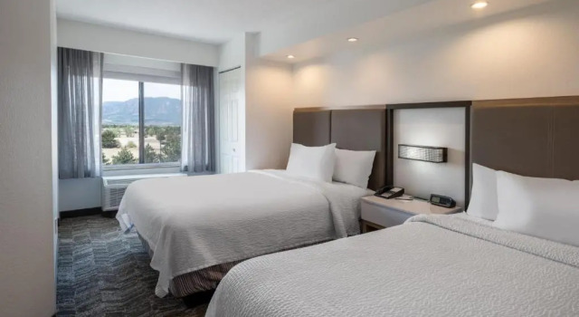 Двухместный люкс SpringHill Suites by Marriott Colorado Springs South