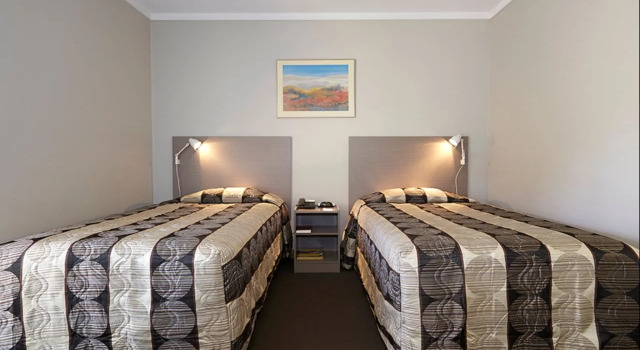 The Lodge Motel, Newman