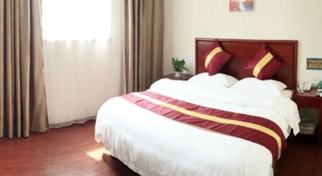 Люкс GreenTree Inn TianJin WuQing WangQingTuo Time Plaza Express Hotel