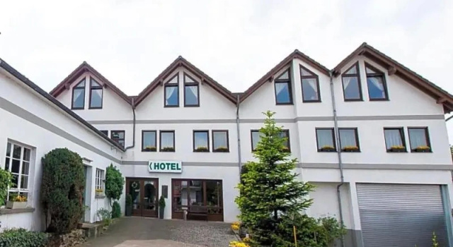 Hotel Janssen, Забронировать Отель Боденхайм земля Гессен
