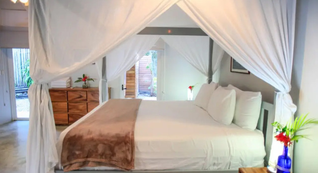 Четырёхместный номер Deluxe рядом с пляжем Casa Cecilia Beach Front
