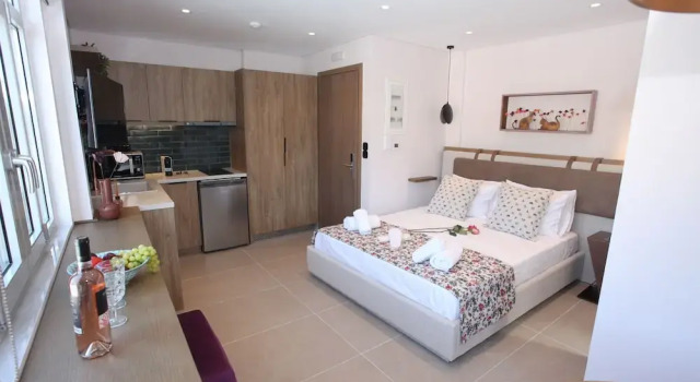 Апартаменты Deluxe IPELHOME-Avissinias Boutique Apartments