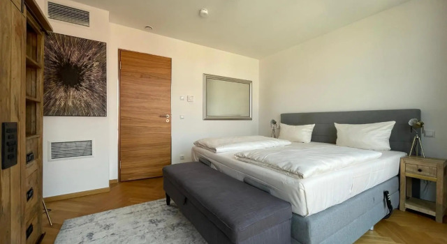 Modernes Apartment An der Frauenkirche II, Забронировать Апартаменты/квартира Отели Дрездена с парковкой, рядом с Улица Вайсе Гассе в Дрездене, Парковка