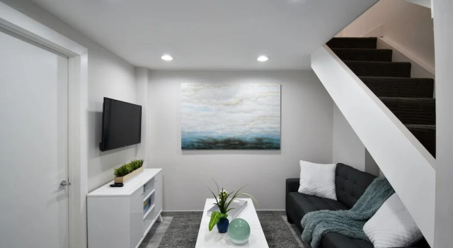Steps From THE Ocean Trendy Designer Loft Unit 6
