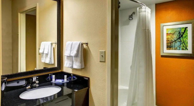 Четырёхместный номер Standard Fairfield Inn and Suites by Marriott Atlanta Suwanee