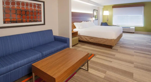 Люкс Holiday Inn Express Gatlinburg Downtown by IHG