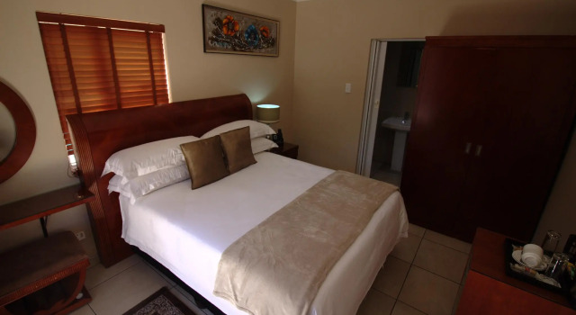 Двухместный номер Luxury Lakeview Boutique Hotel & Conference Center