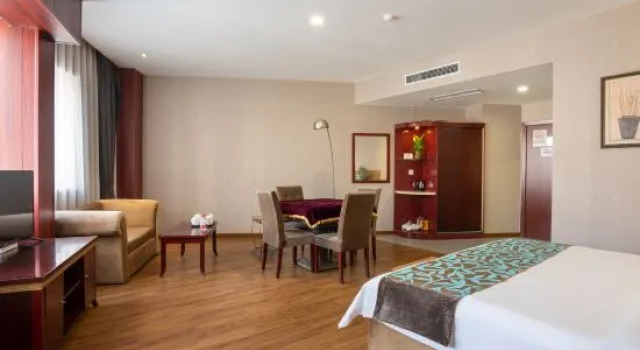 Люкс Deluxe Chongqing Ronghua Hotel (Jiangjin Passenger Transport Center Branch)