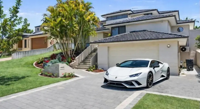 The Monaco Mansion Dianella - Sepal Stay, Book Vacation Home Villas in Perth, Villa