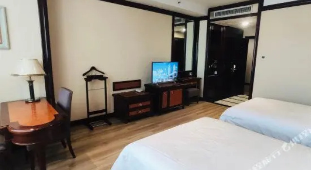 Двухместный люкс Deluxe Kingston Hotel