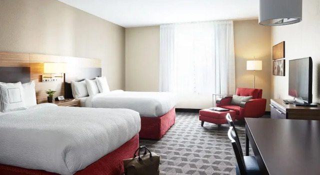 TownePlace Suites by Marriott Medicine Hat, Rezerwuj Hotel Hotele w Southern Alberta z parkingiem, Parking