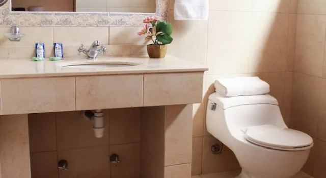 Четырёхместный номер Standard с балконом Hotel Costa Pacifico