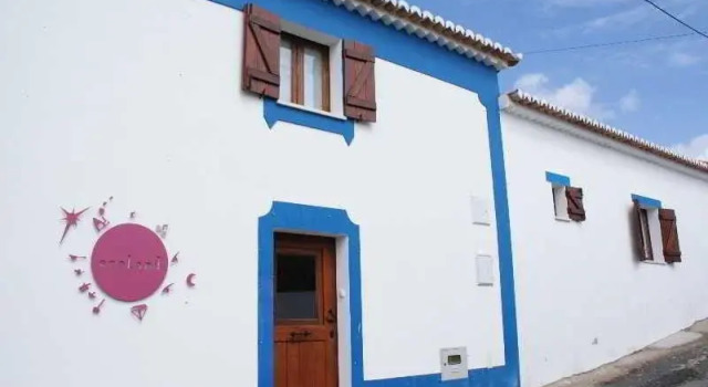 Casa Das Cores, Забронировать Отель Мертола Байшу-Алентежу