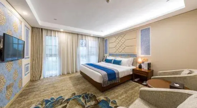 Люкс New Runhua Hotel (Shenzhen Guangming Station Hongqiao Park Subway Station)