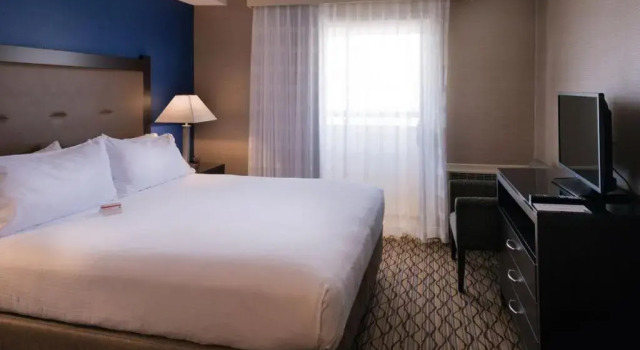 Люкс Holiday Inn Express & Suites Pasadena - Los Angeles by IHG