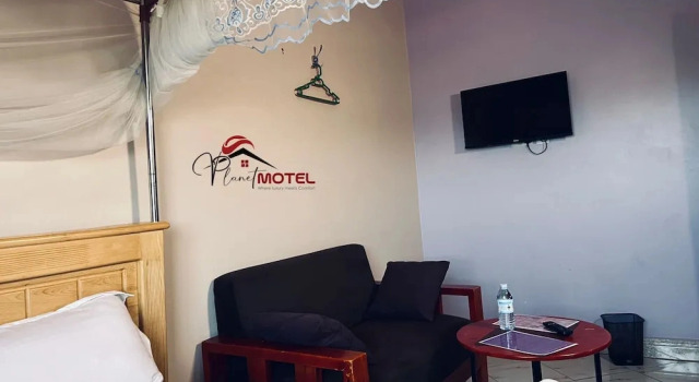 Planet Motel