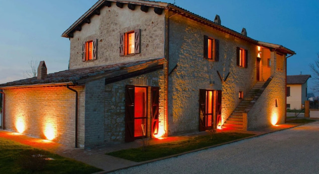 Swim, Savor, and Stroll in Umbria, Rezervasyon Otel Foligno havuzlu oteller, Yüzme Havuzu