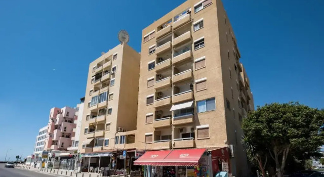 Apollon Beachfront Apartment 302, Book Apartment Larnaka Larnaca Region