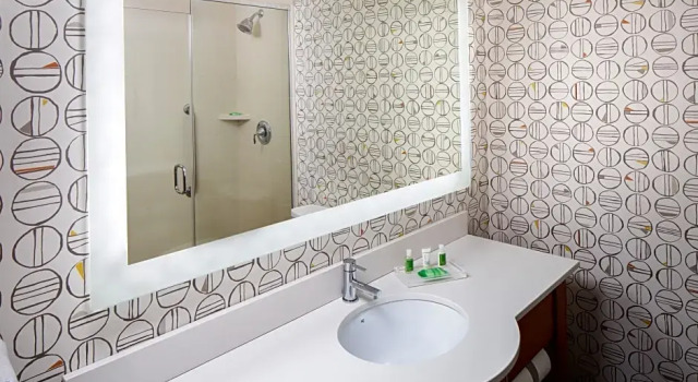 Люкс с 2 комнатами Holiday Inn Charlottesville-Monticello by IHG