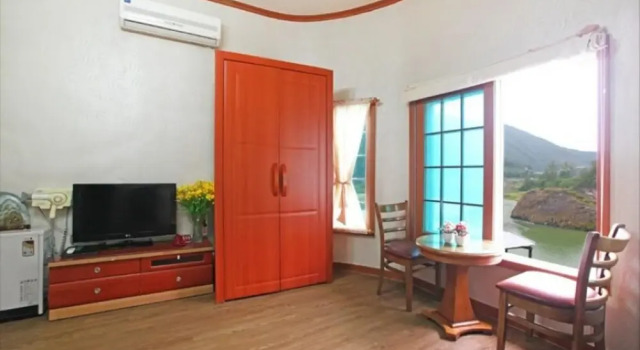 Donggang Village Caravan Pension(영월 동강빌리지카라반펜션), Book Hotel Hoteller i Pyeongchang med parkering, Parkering