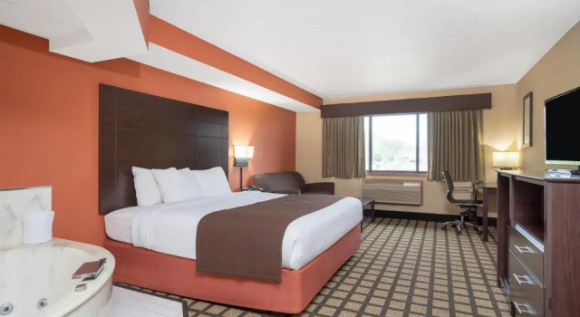 Люкс Baymont by Wyndham Lakeville