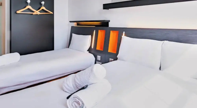 Трёхместный номер семейный easyHotel Newcastle