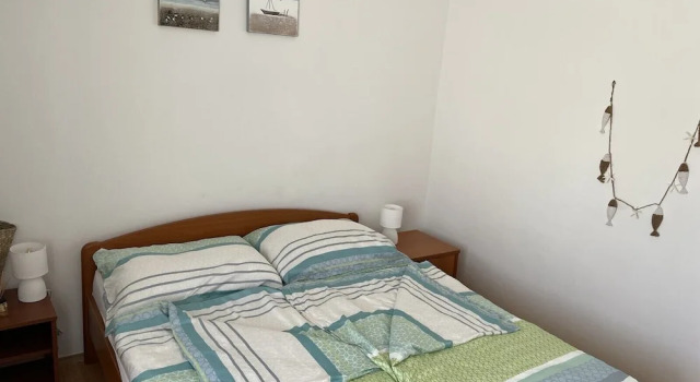 Семейный коттедж с 2 комнатами с видом на море Beachfront House Marlot