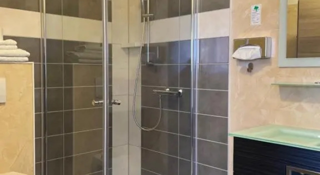 Двухместный номер Standard с балконом Hotel Neptun