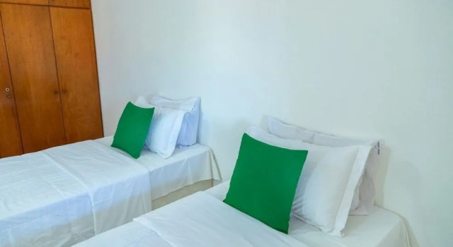 Casas no Residencial Mont Sinai com 2 ou 3 suítes , internet privativa 300MBPS a aproximadamento 250m da Praia de Taperapuã, condomínio com piscinas adulto e infantil, sauna, churrasqueiras e Segurança 24hrs, Забронировать Отель Отели штата Баия с бассейном, Бассейн