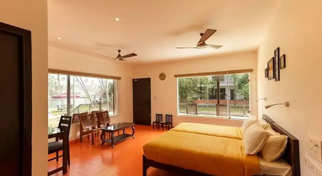 Lhasa Ayurveda and Wellness Resort - A BluSalzz Collection, Kochi, Kerala, Забронировать Курортный отель Отели Вайпина с парковкой, Парковка