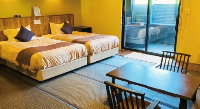 Полулюкс LiVEMAX RESORT Kaga Yamashiro